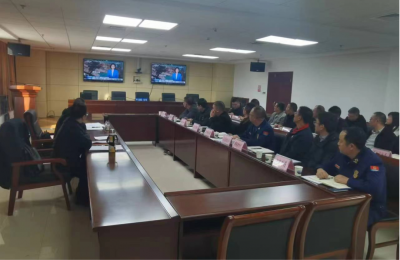 掇刀區(qū)化工、長輸油氣管線、工業(yè)企業(yè)、消防安全生產專委會研究部署歲末年初重點工作